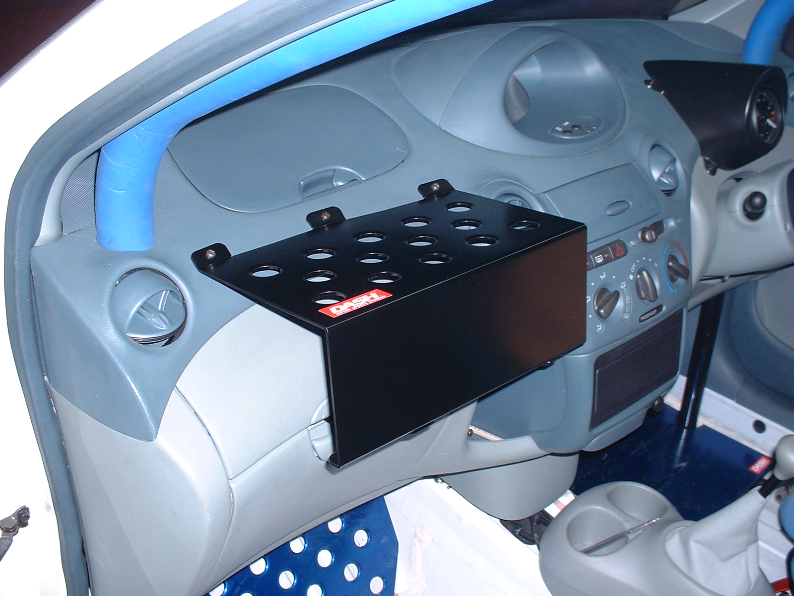 トヨタ ヴィッツ SCP10 純正オプション インパネボックスリッド 蓋